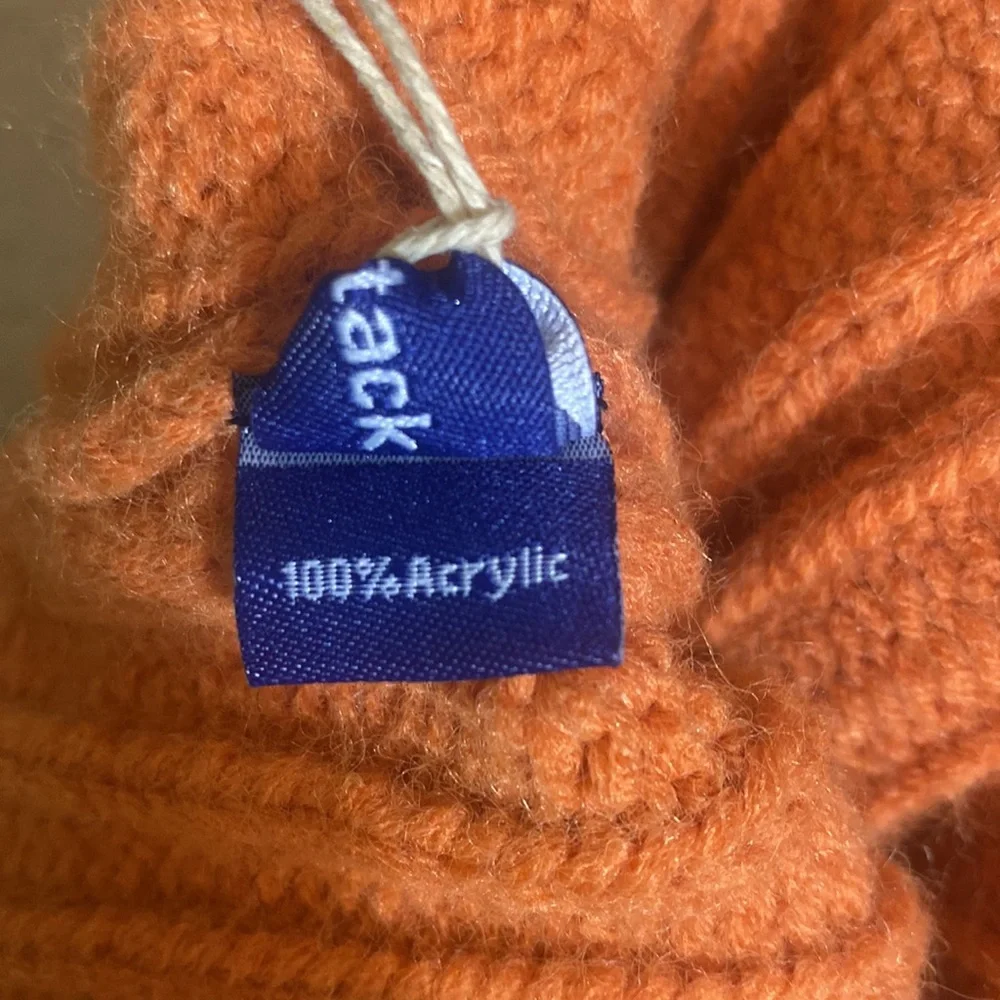Hat Attack Revolve Color Story Knit Beanie‎ Acrylic Cozy Comfy Warm Orange NWT